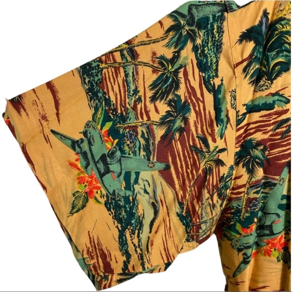 EUC VINTAGE GUESS MARCIANO ISLAND PRINT BUTTON DOWN SHIRT. - Picture 3 of 10